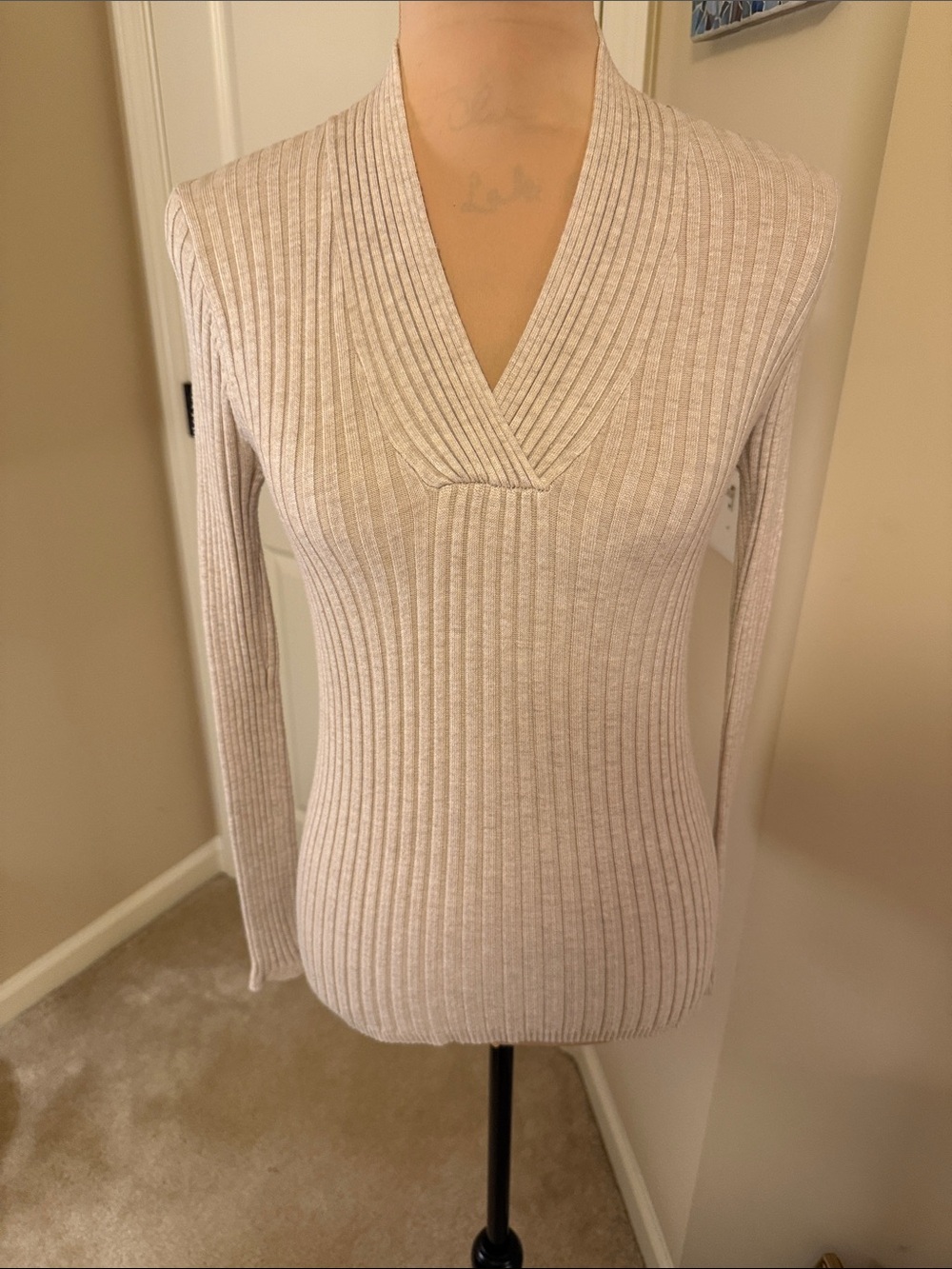 Grace Ribbed V-Neck Long Sleeve Sweater - Cream